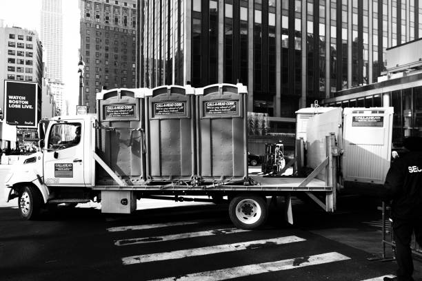 Portable Toilet Options We Offer in Richmond West, FL